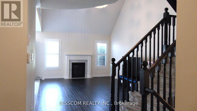 Photo du bâtiment - 57 Muzzo Dr