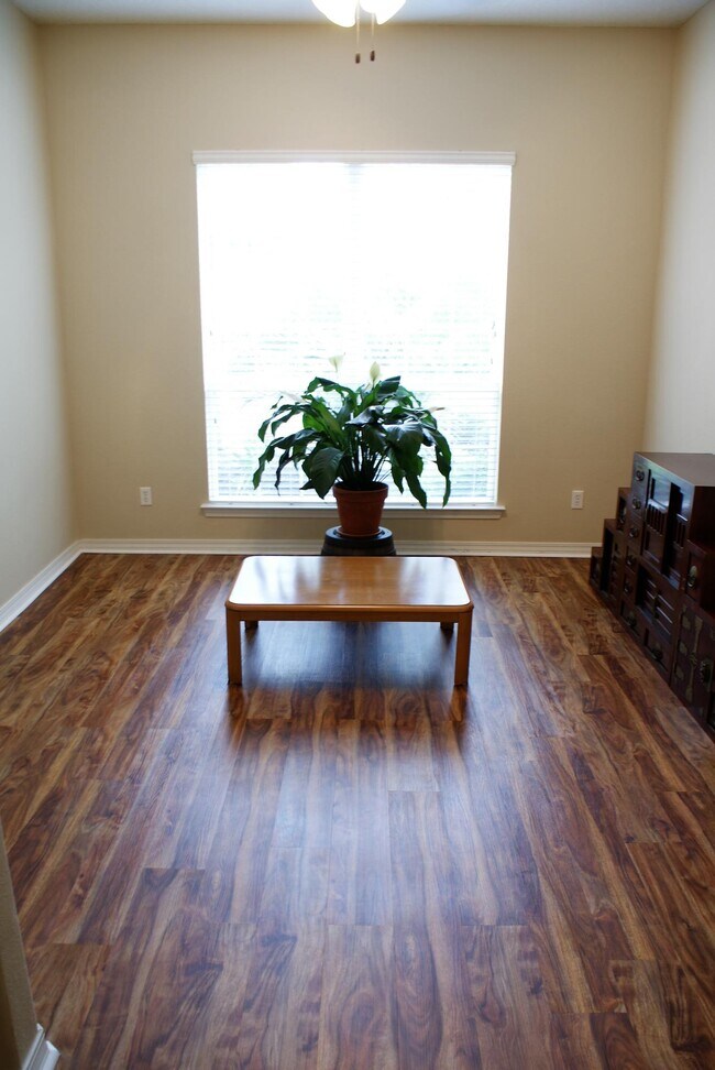 Foto del edificio - 7104 Manatee St