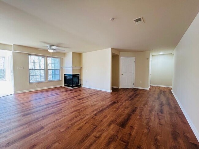 Foto del edificio - 7510 Snowpea Ct