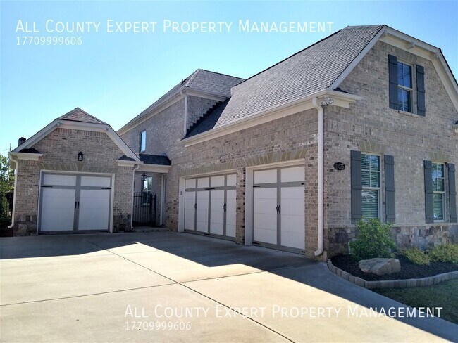 Building Photo - Must see - Executive Home in Northview Sch...
