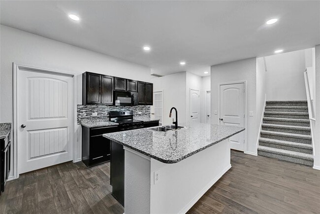 Foto del edificio - 5824 Brampton Ln