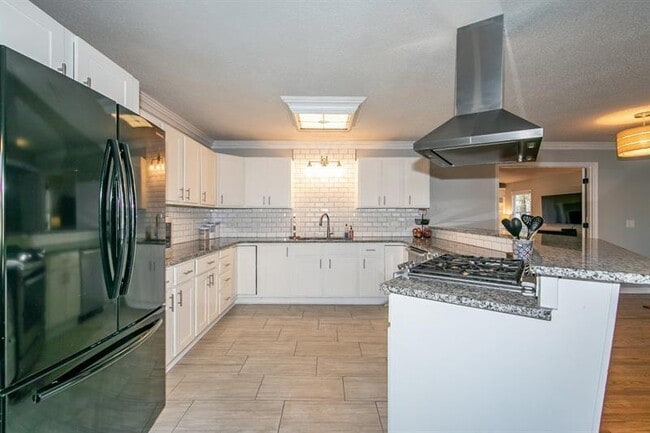 Foto del edificio - 2805 Pine Hill Dr