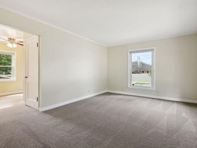 Foto del edificio - 3 Bedroom Single Family Home in Minneapolis
