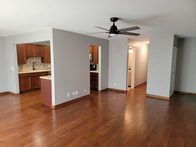 Building Photo - 102 Stirling Ln