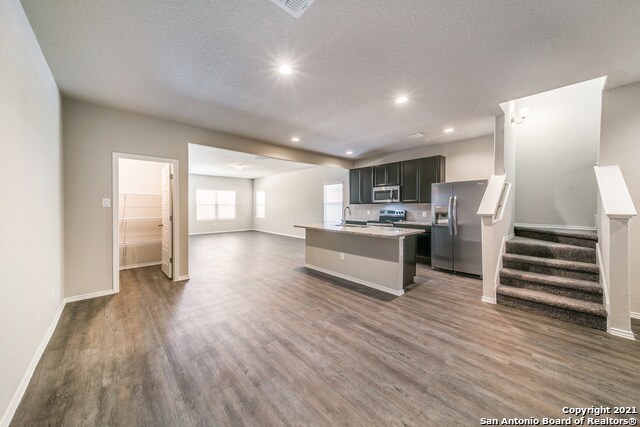 Building Photo - 6007 Macdona St