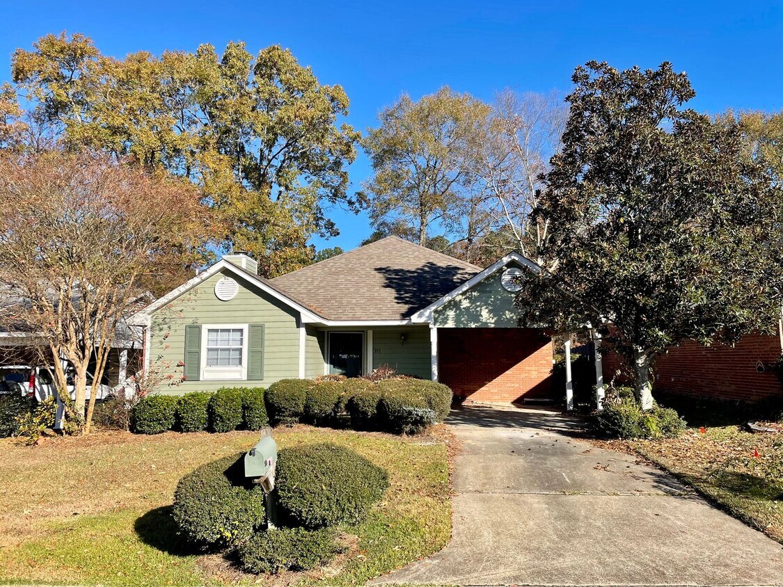 Foto principal - 2 Bed 2 Bath home in Brandon
