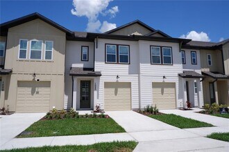 Building Photo - 1025 Plantation Ln