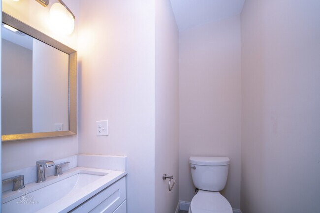 Building Photo - 1272 Boylston St