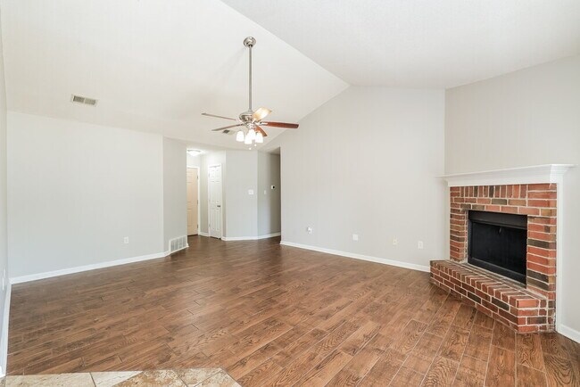 Foto del edificio - 7762 Parkview Cir E