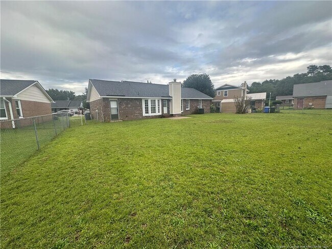 Foto del edificio - 7850 Penelope Dr