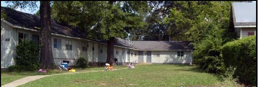 Building Photo - 920 4th Ct W