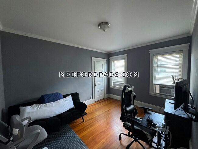 Foto del edificio - 169 Central Ave