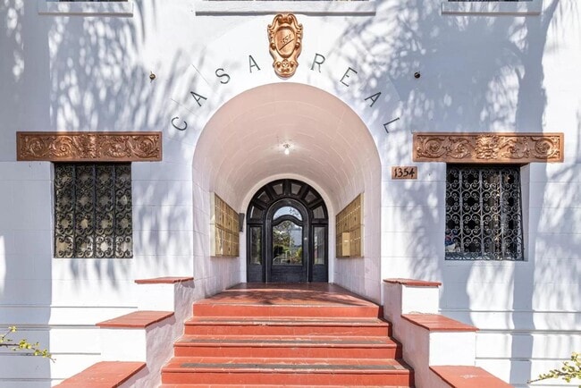 Interior Photo - Casa Real