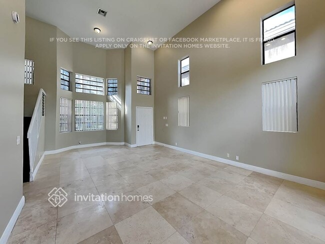 Building Photo - 1240 NW 105th Ave