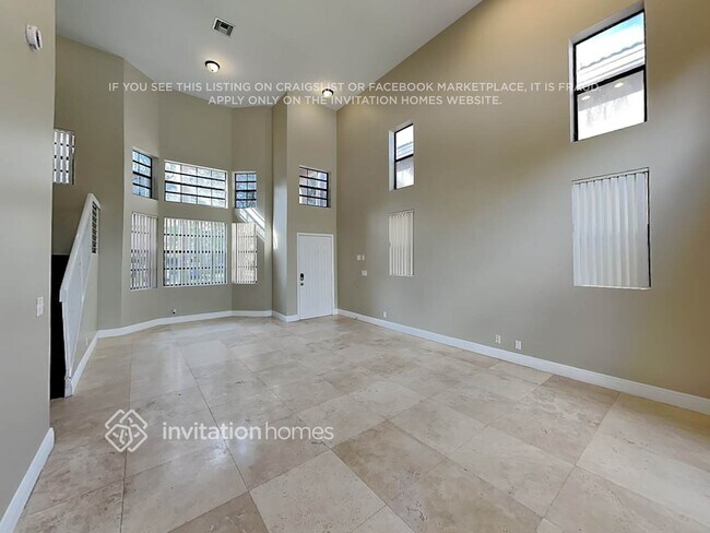 Foto del edificio - 1240 NW 105th Ave