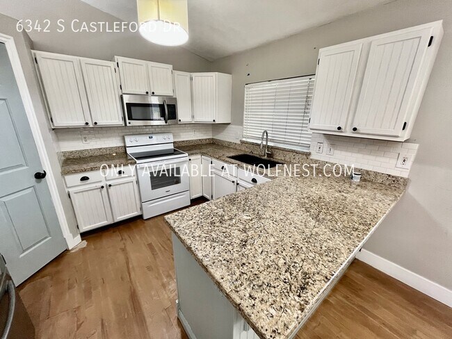 Building Photo - Spacious 4 Bedroom West Jordan Home! No De...