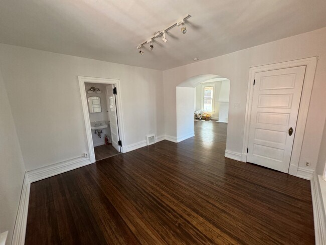 Foto del edificio - 832 Emerson St