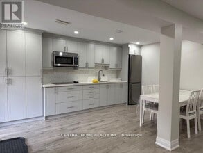 Building Photo - 29 Aikenhead Ave