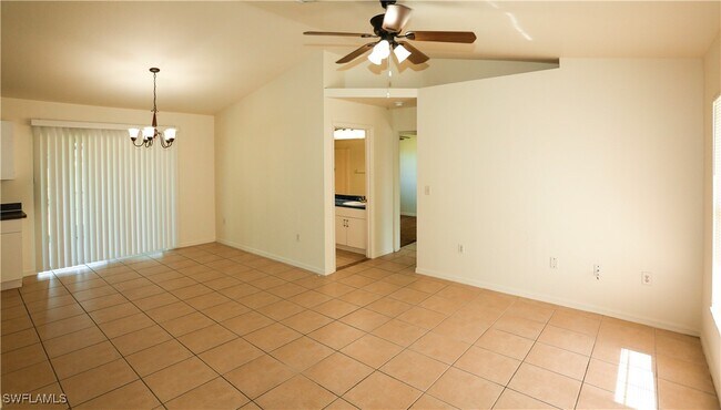 Foto del edificio - 1834 NW 6th Ave