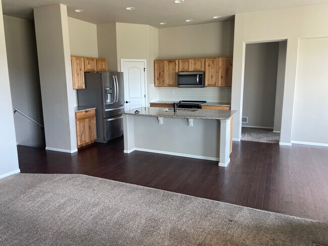 Foto del edificio - 6361 Black Hills Ave