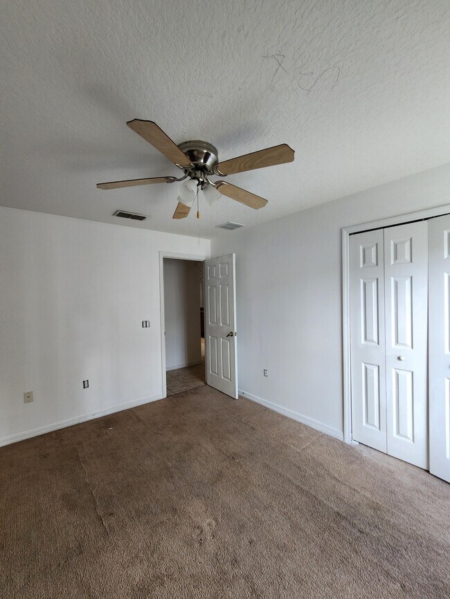 dormitorio número 4 - 1007 Deddington Pl