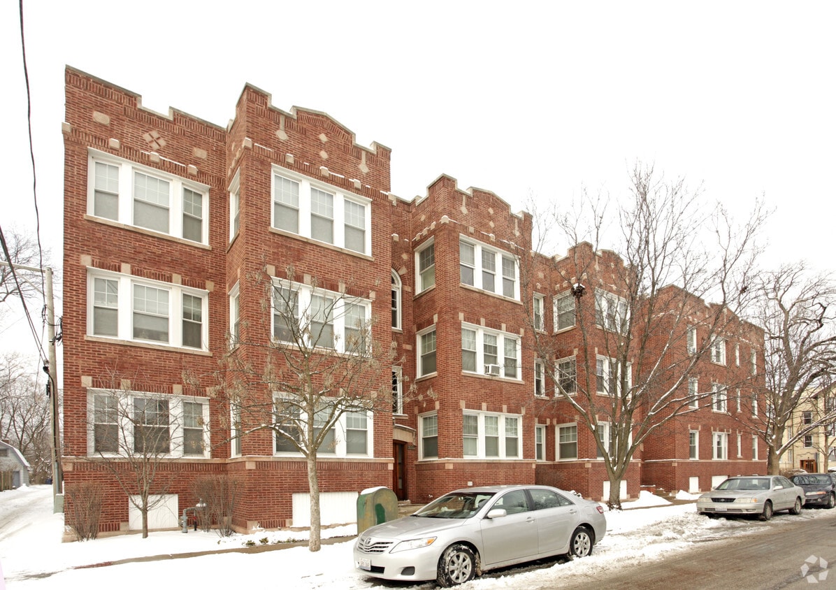 Foto del edificio - 548 Sherman Ave