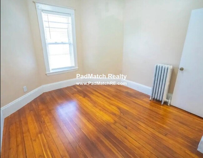 Foto del edificio - 104 Wayland St