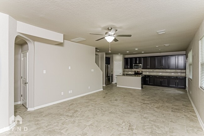 Building Photo - 11335 Decidedly