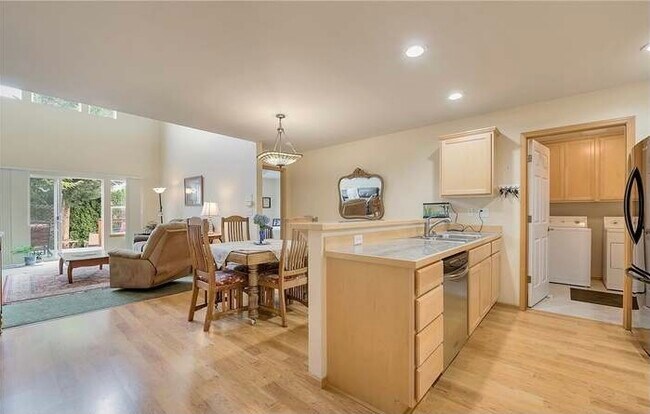 Foto del edificio - 736 Bentgrass Way