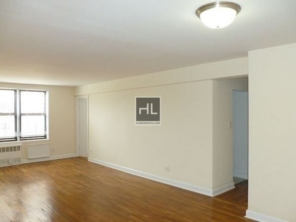 Building Photo - 83rd Avenue
