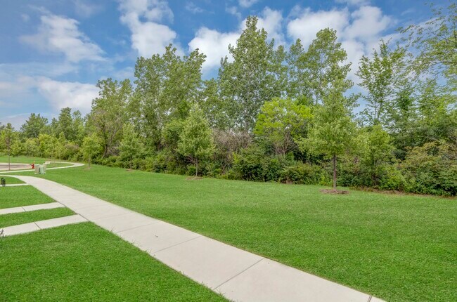 Building Photo - 516 Wolverine Dr
