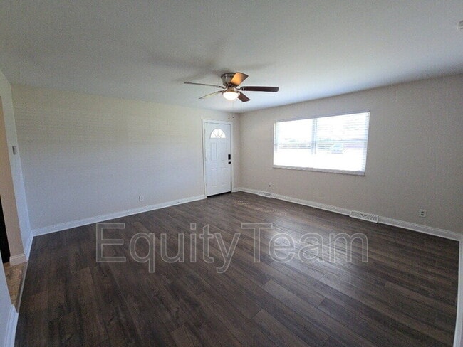 Photo - 3521 Mary Ann Dr Apartment