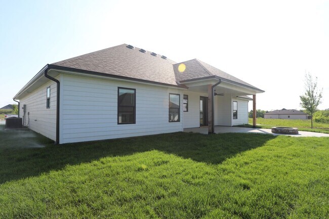 Foto del edificio - 4605 Chambers Bay Dr