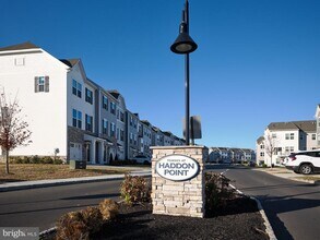 Building Photo - 39 Ortiz Dr