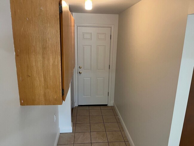 Foto del edificio - Beautiful 5 Bedroom, 3 Bathroom Family Home in Cottonwood Heights