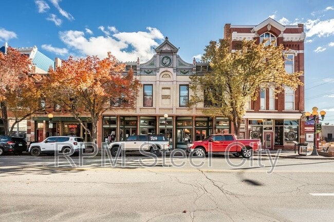 Building Photo - 226-228 S Union Ave