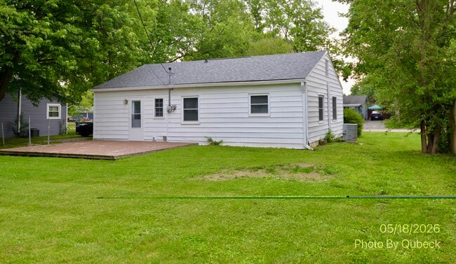 Building Photo - 138 Crestwood Dr