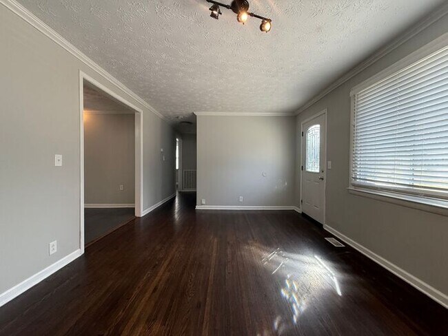 Foto del edificio - FOR RENT - 3 Bed 2 Bath House in South Nash - Pet Friendly