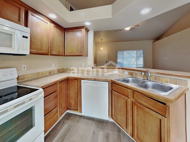 Foto del edificio - 4157 W Dover Dr