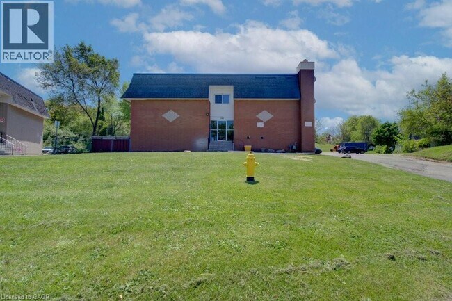 Photo du bâtiment - 267 Clyde Rd