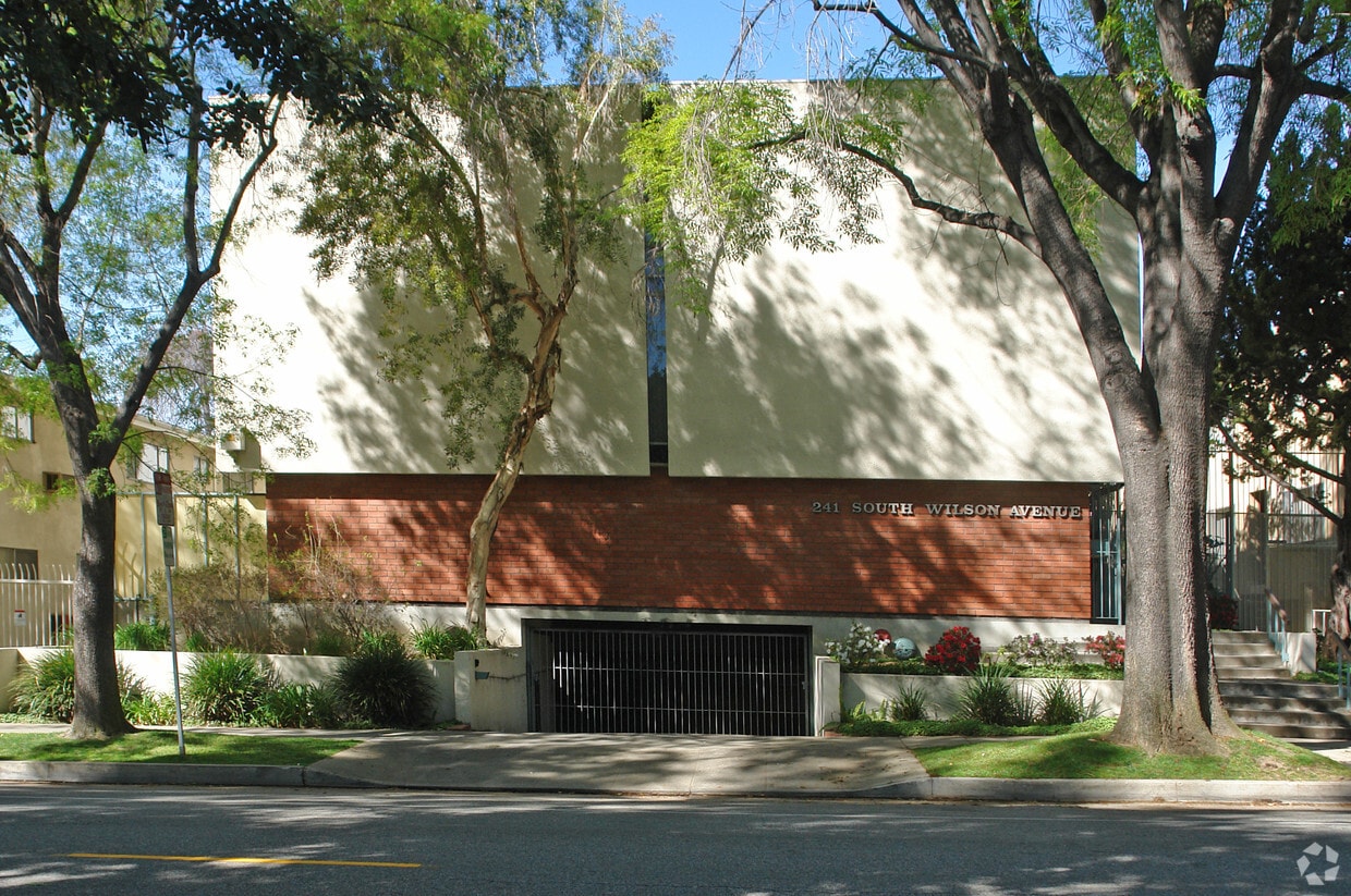 Building Photo - 241 Wilson Ave