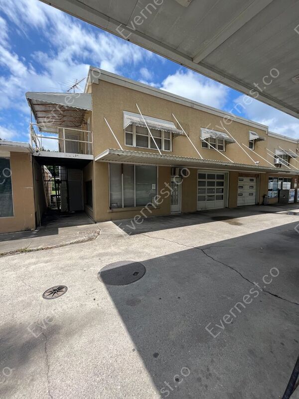 Foto principal - 9823 Dallas Hollow Rd