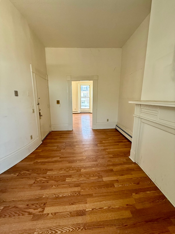 Building Photo - 72 3rd St