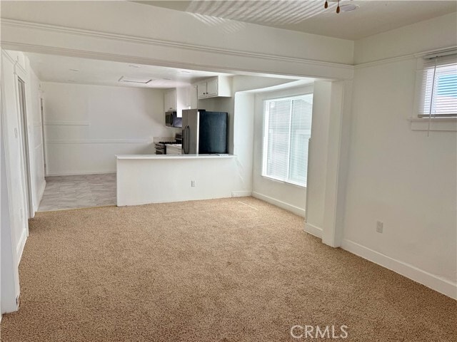 Building Photo - 460 S Mott St