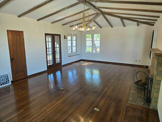 Foto del edificio - 3539 Elliott St