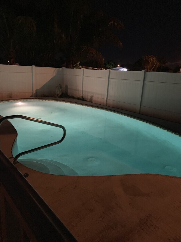 Foto principal - 3145 NW 196th St