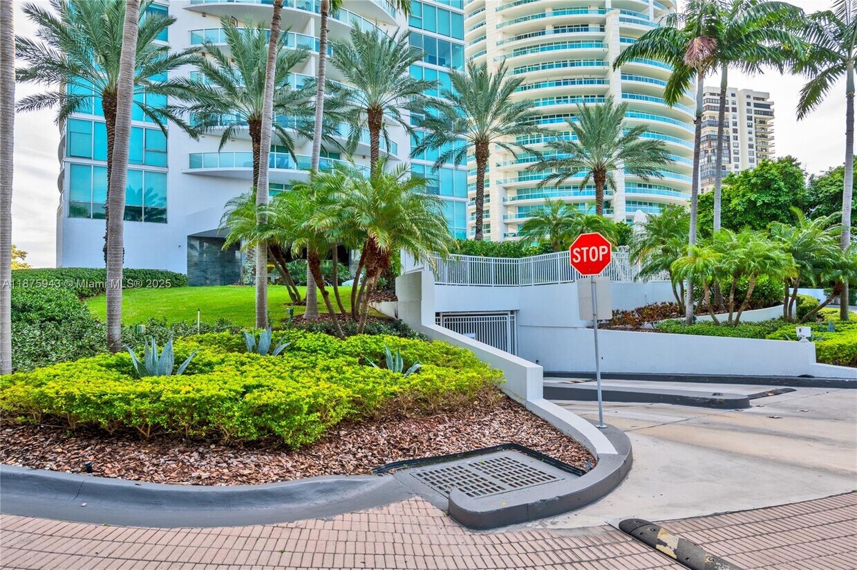 Foto principal - 2101 Brickell Ave