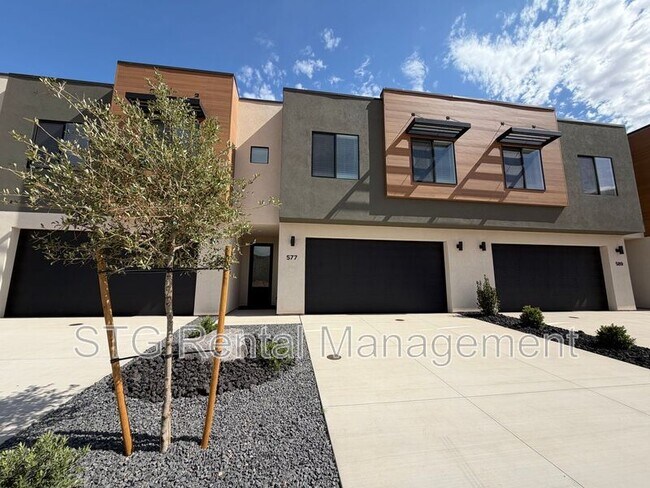Building Photo - 577 E Hemsworth Ln
