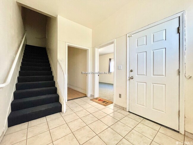 Building Photo - 2910 Sloat Blvd