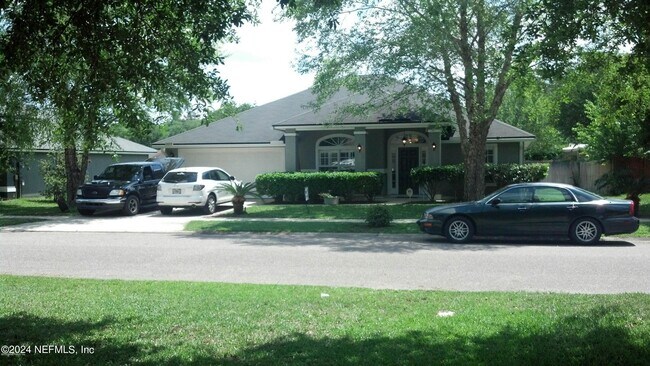 Foto del edificio - 14019 Crestwick Dr W